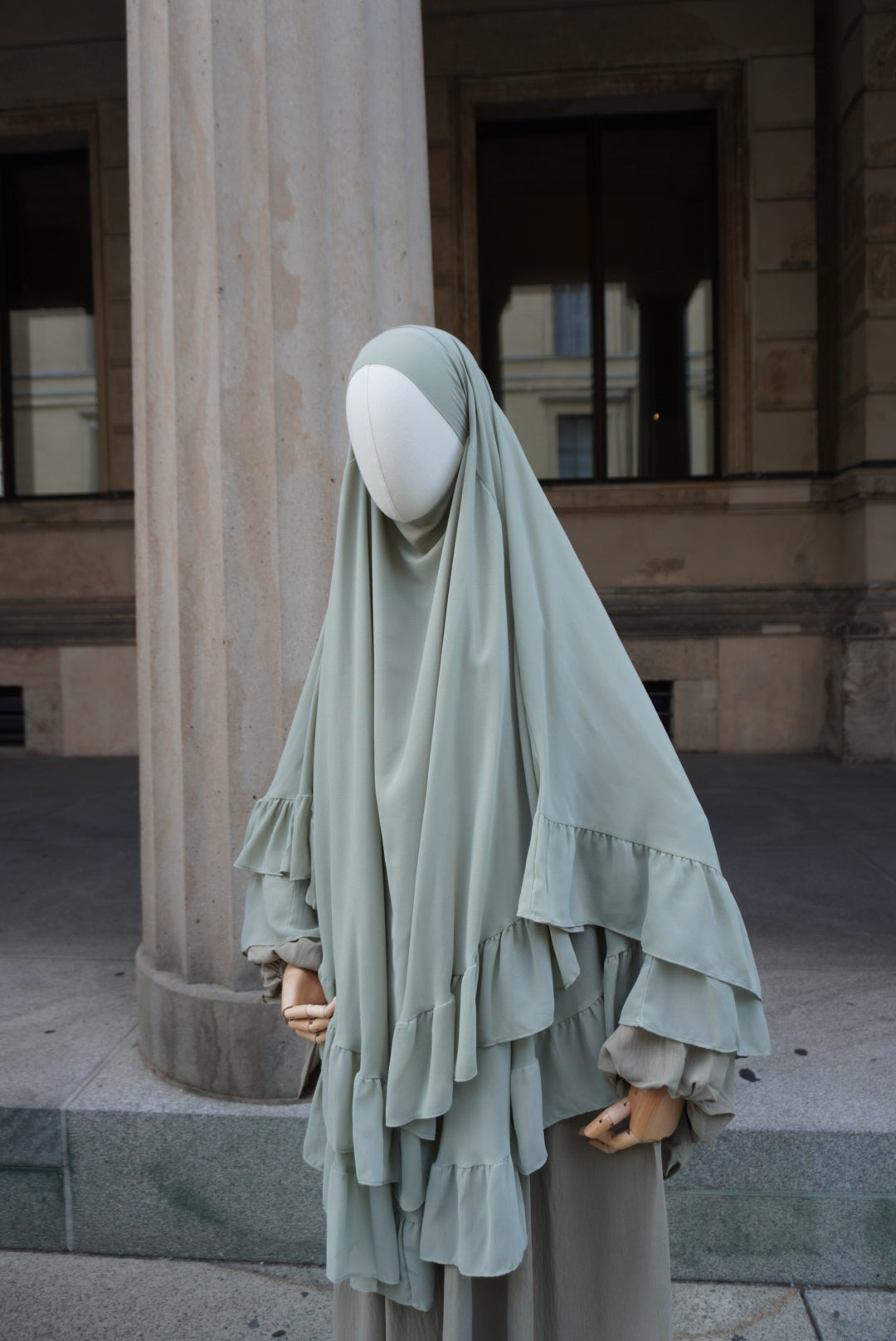 Princess Khimar sage