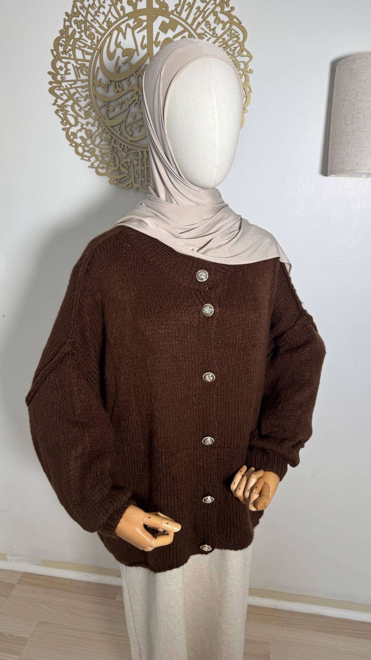 Strickjacke Knöpfe braun
