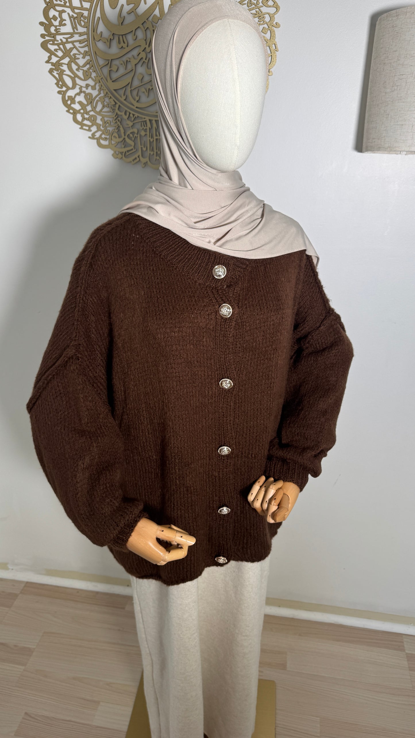 Strickjacke Knöpfe braun