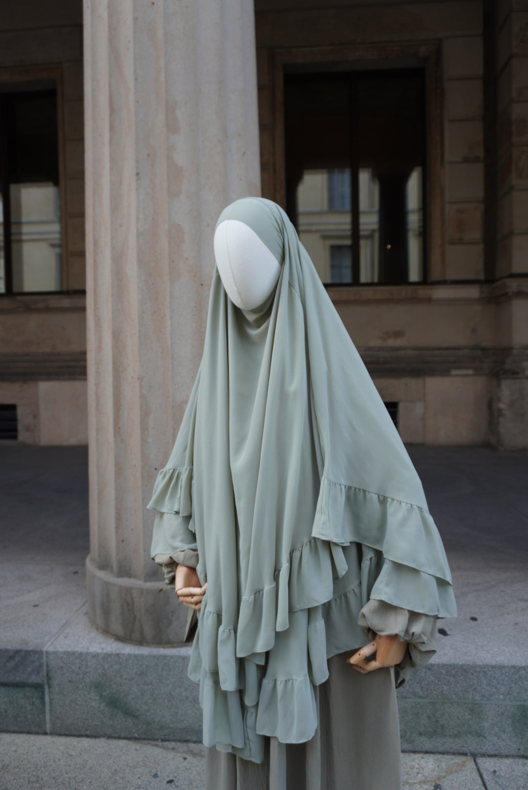 Princess Khimar sage