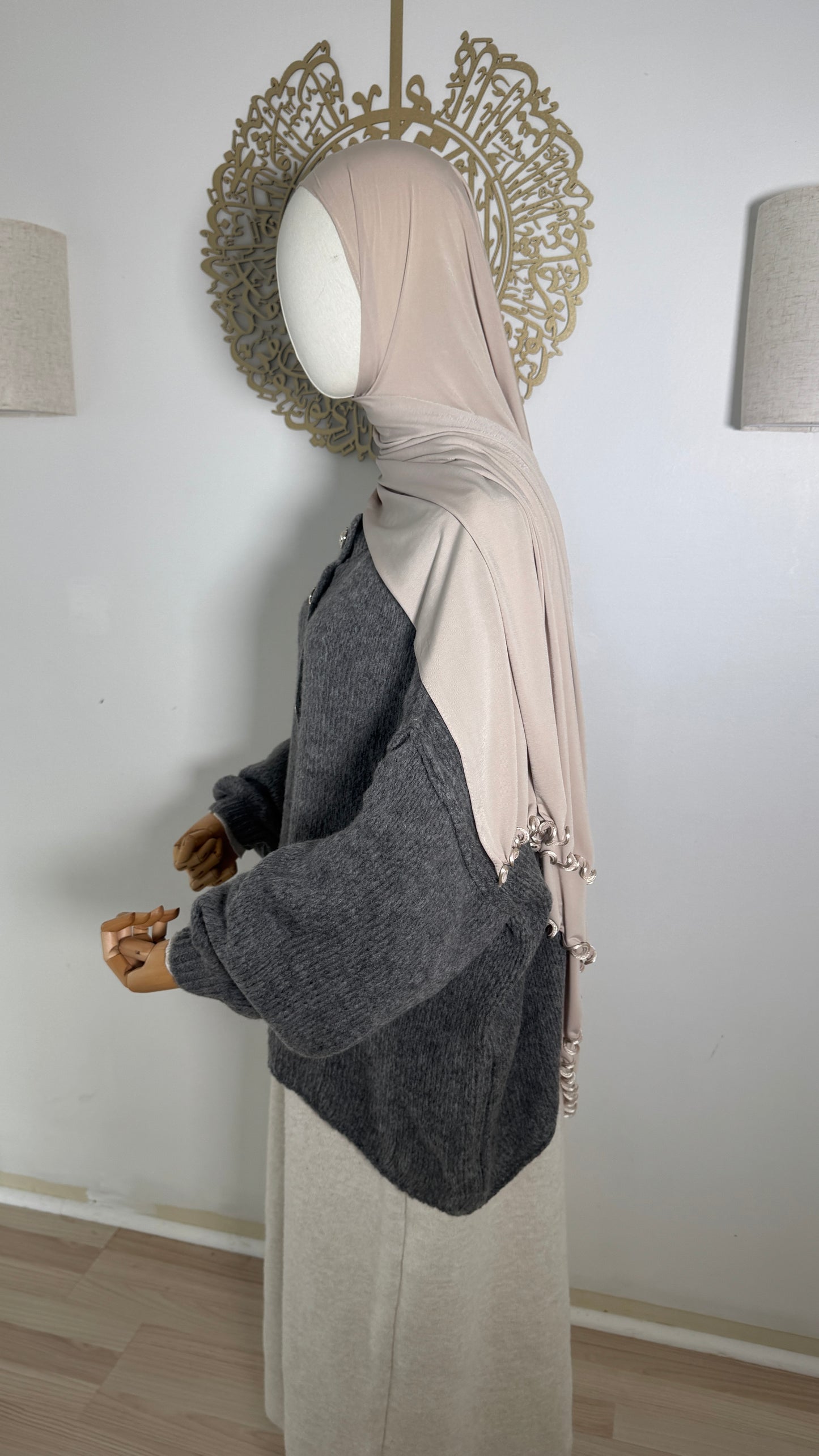 Strickjacke Knöpfe grau