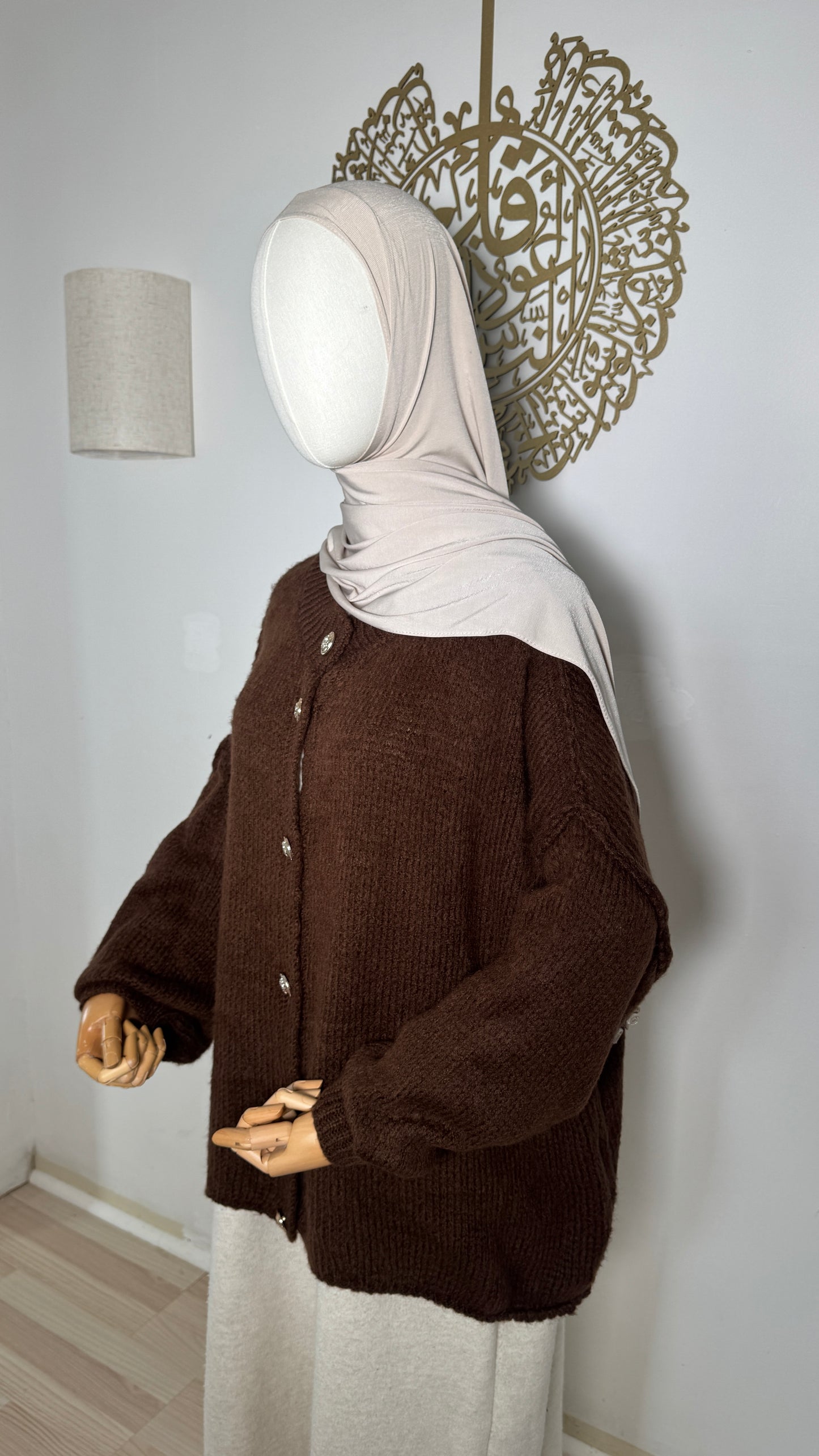 Strickjacke Knöpfe braun