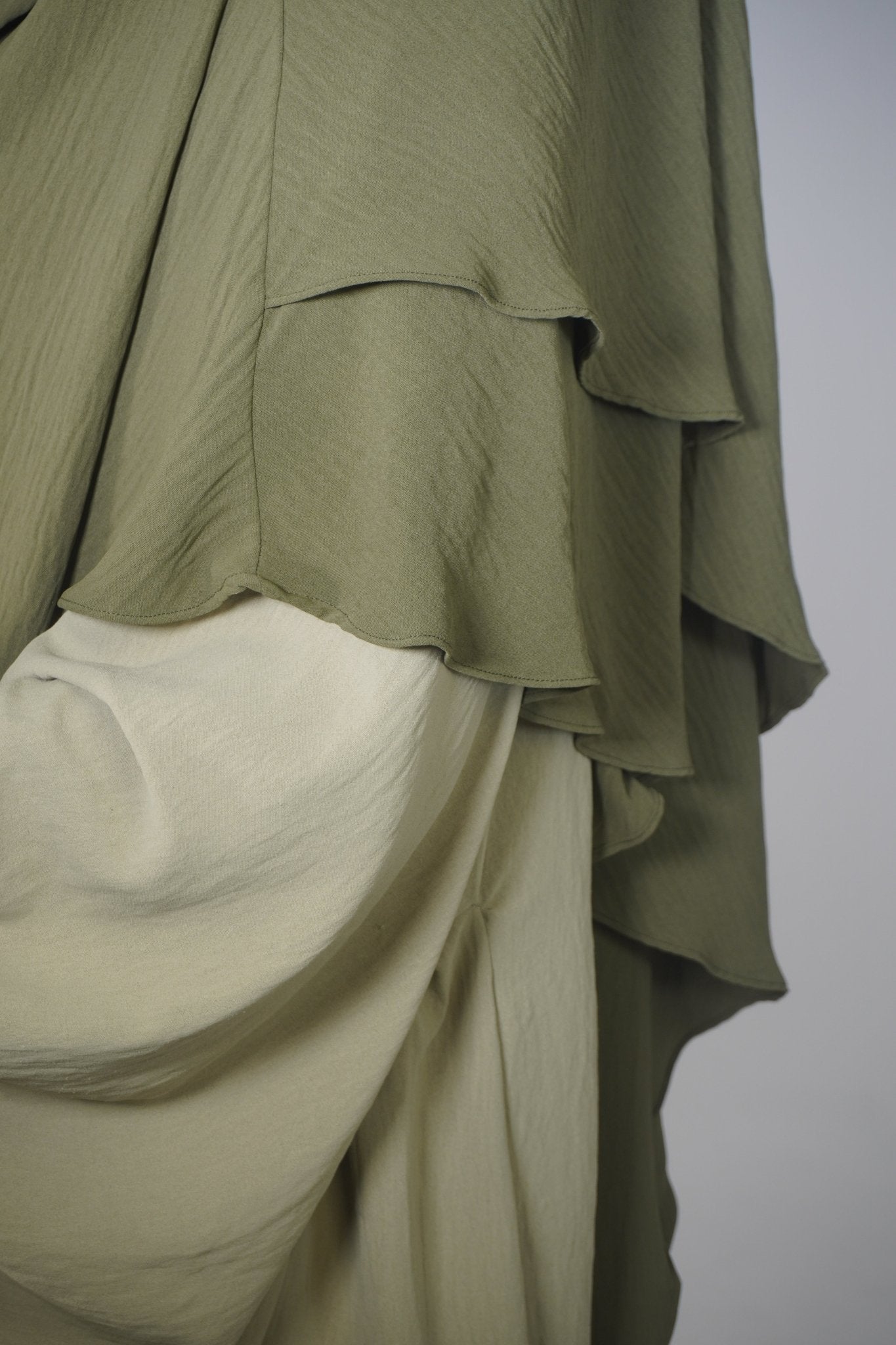 Khimar Zweilagig armeegrün - Byaygul